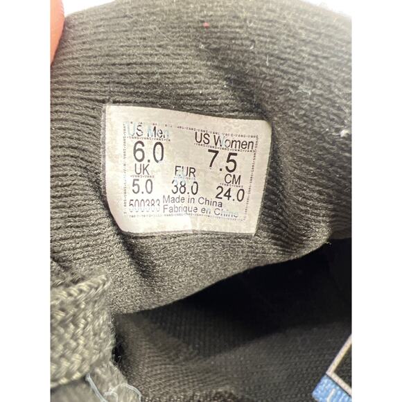 Vans Off the Wall Unisex Ultracush 500383 Green Sneaker Shoes M 6 W 7.5 - Picture 2 of 8